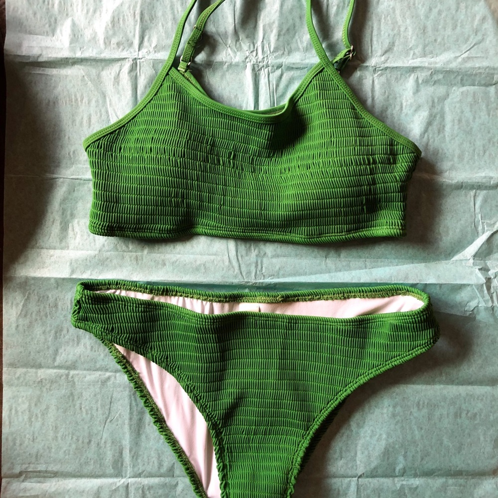 CUPSHE green smock bikini, size M, never worn.